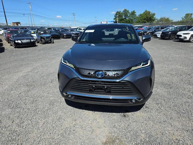 JTEAAAAH9PJ128832 - 2023 TOYOTA VENZA LE Gris photo 5