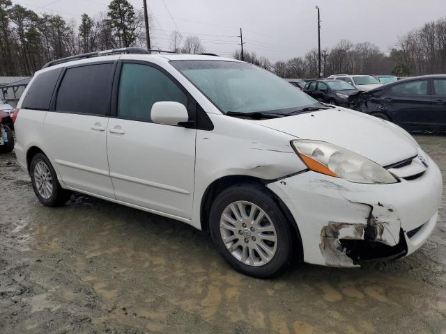 5TDZK22C79S269417 - 2009 TOYOTA SIENNA XLE WHITE photo 4