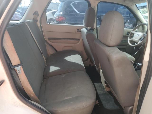 1FMCU0C7XCKA81622 - 2012 FORD ESCAPE XLS WHITE photo 11