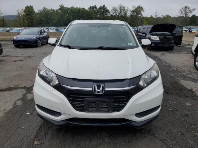 3CZRU6H36JM717864 - 2018 HONDA HR-V LX 白色 照片 5