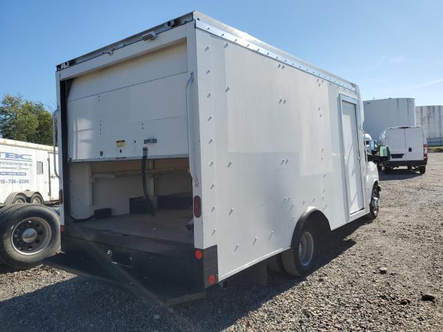 1GB3GSCG8K1262587 - 2019 CHEVROLET EXPRESS G3 WHITE photo 3