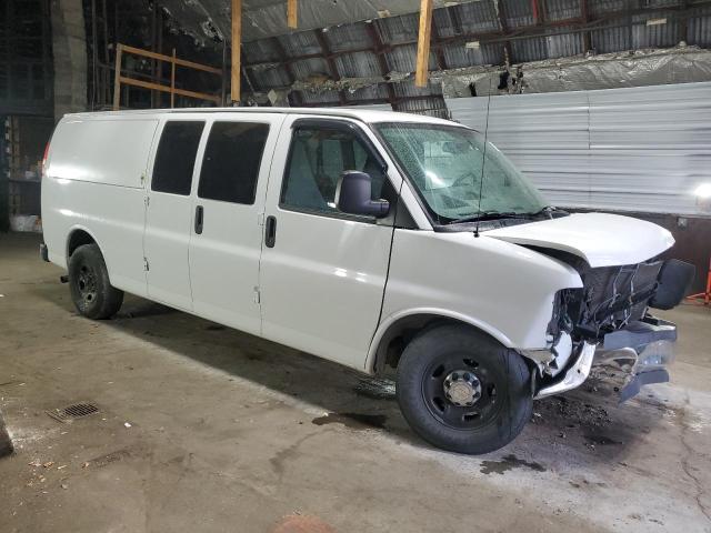 1GAZG1FG4E1187749 - 2014 CHEVROLET EXPRESS G3 LT WHITE photo 4