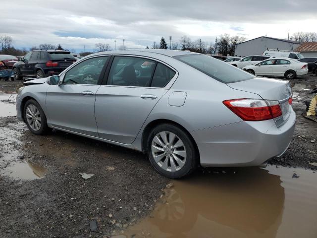 1HGCR3F85DA010591 - 2013 HONDA ACCORD EXL SILVER photo 2