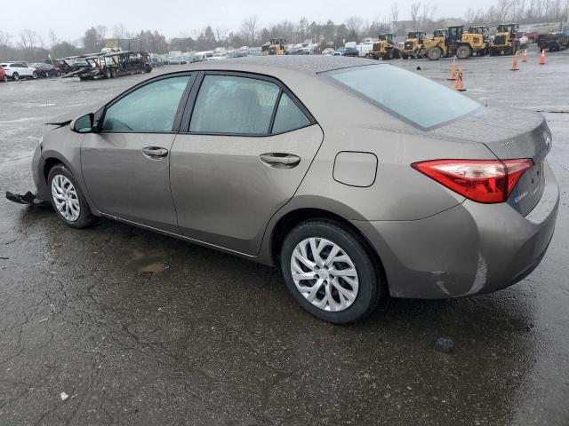 2T1BURHE1JC106417 - 2018 TOYOTA COROLLA L GRAY photo 2