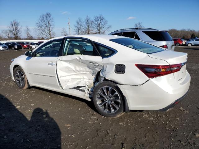 4T1BK1EB7JU275485 - 2018 TOYOTA AVALON XLE WHITE photo 2