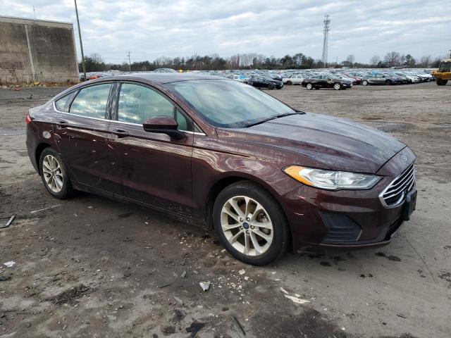 3FA6P0HD6KR163077 - 2019 FORD FUSION SE MAROON photo 4