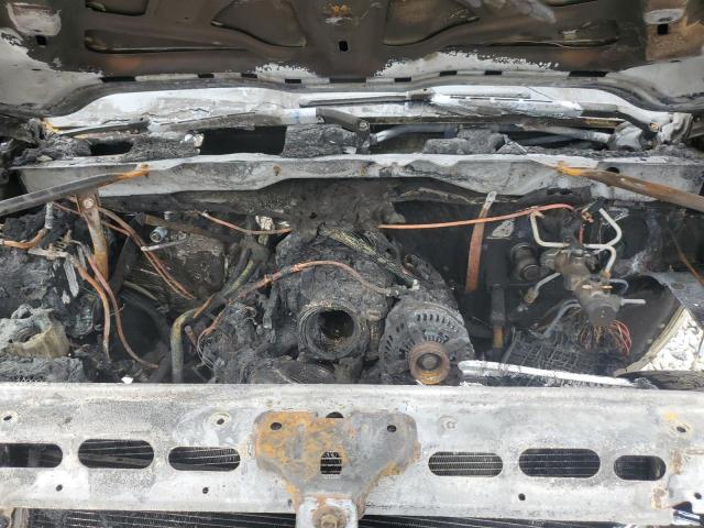 1GC2KUEG1JZ222656 - 2018 CHEVROLET SILVERADO K2500 HEAVY DUTY WHITE photo 11