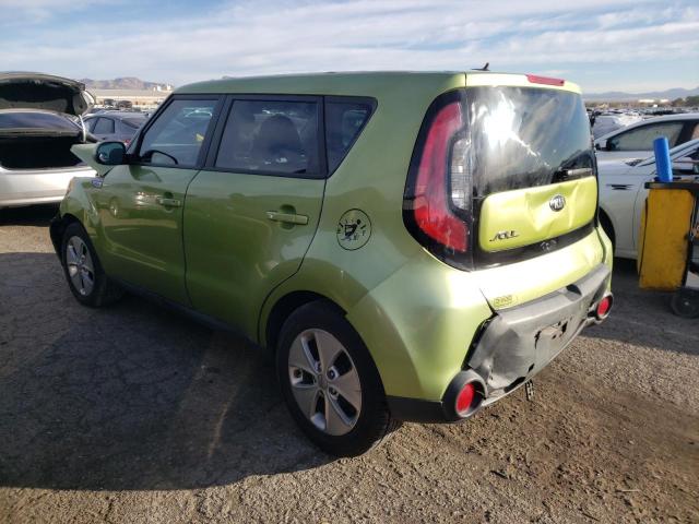 KNDJN2A22F7770816 - 2015 KIA SOUL GREEN photo 2