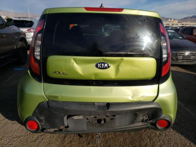 KNDJN2A22F7770816 - 2015 KIA SOUL GREEN photo 6