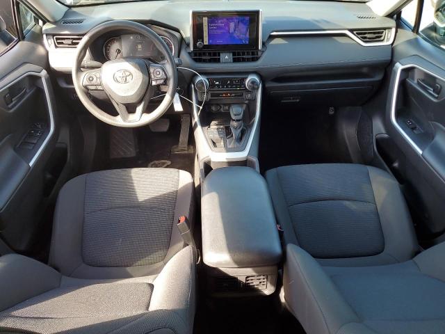 2T3F1RFVXRW428746 - 2024 TOYOTA RAV4 LE 银色 照片 8