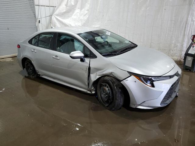 5YFB4MDE1SP286637 - 2025 TOYOTA COROLLA LE SILVER photo 4