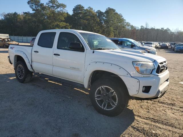 5TFJU4GN7FX082682 - 2015 TOYOTA TACOMA DOUBLE CAB PRERUNNER WHITE photo 4