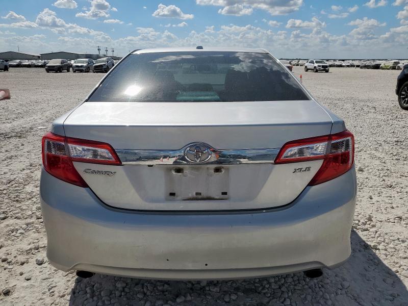4T1BK1FK8CU013024 - 2012 TOYOTA CAMRY SE Сріблястий фото 6