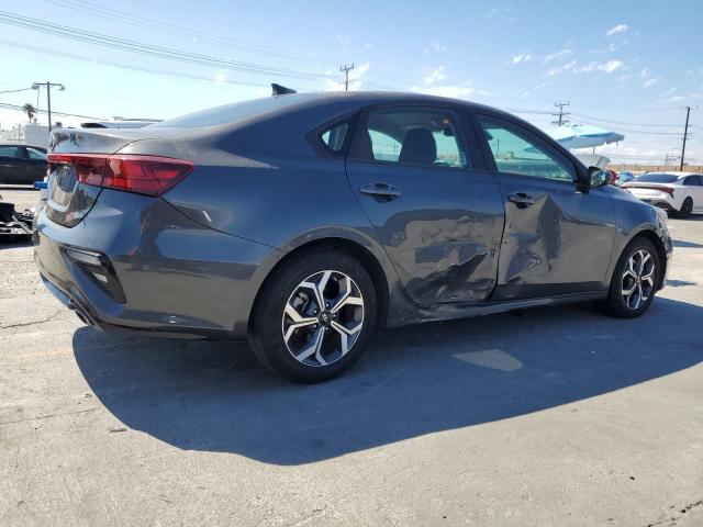 3KPF24AD8ME345934 - 2021 KIA FORTE FE GRAY photo 3
