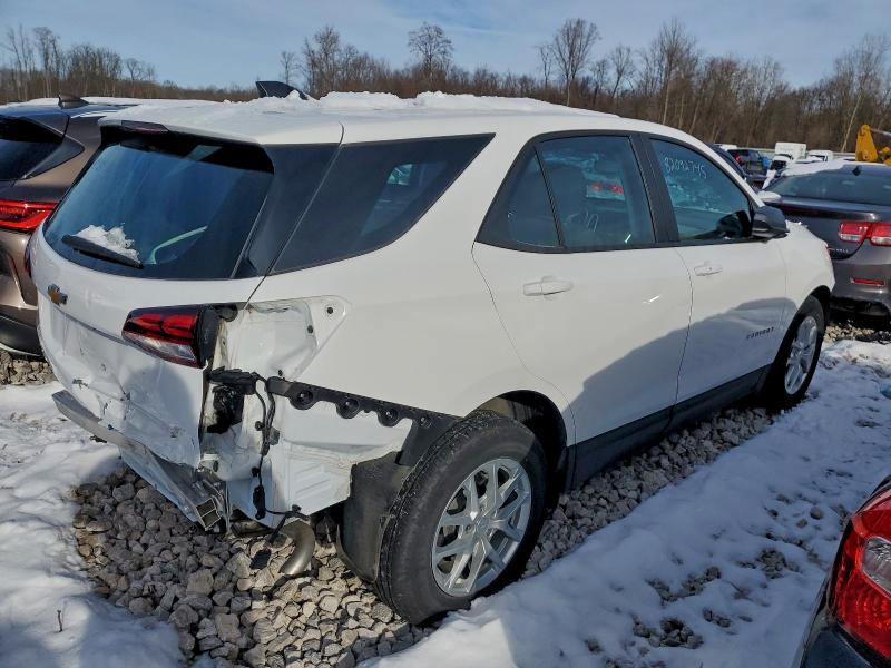 3GNAXFEG2PL252863 - 2023 CHEVROLET EQUINOX LS أبيض صورة 3
