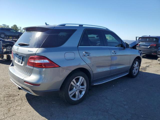 4JGDA5HB3EA348132 - 2014 MERCEDES-BENZ ML 350 4MATIC GRAY photo 3
