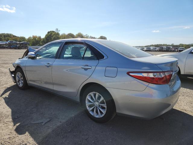 4T4BF1FK5GR536503 - 2016 TOYOTA CAMRY LE 银色 照片 2