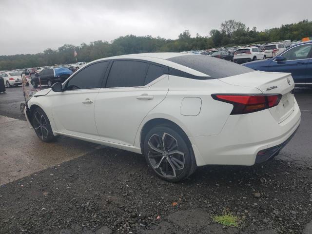1N4BL4CWXPN344400 - 2023 NISSAN ALTIMA SR WHITE photo 2