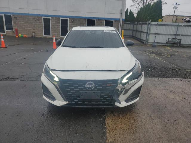 1N4BL4CWXPN344400 - 2023 NISSAN ALTIMA SR WHITE photo 5