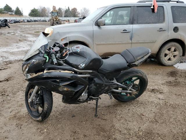 JKAEXEE19CDA05224 - 2012 KAWASAKI EX650 EC BLACK photo 3