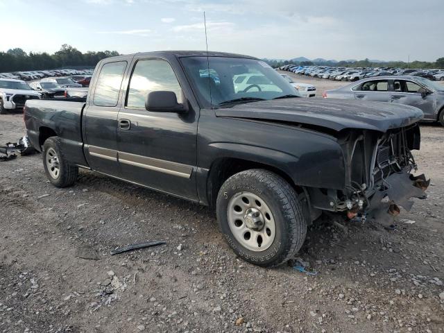 2GCEC19T531182576 - 2003 CHEVROLET SILVERADO C1500 BLACK photo 4