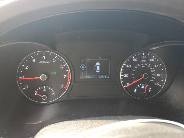 5XXGT4L36JG193659 - 2018 KIA OPTIMA LX WHITE photo 9