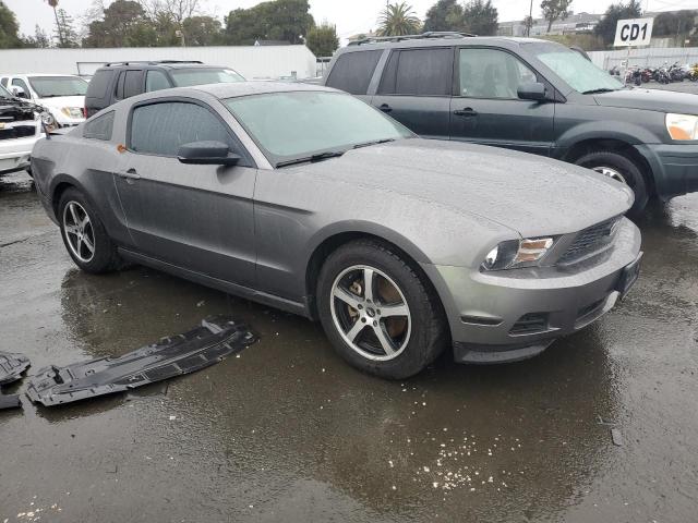 1ZVBP8AM5B5152363 - 2011 FORD MUSTANG GRAY photo 4