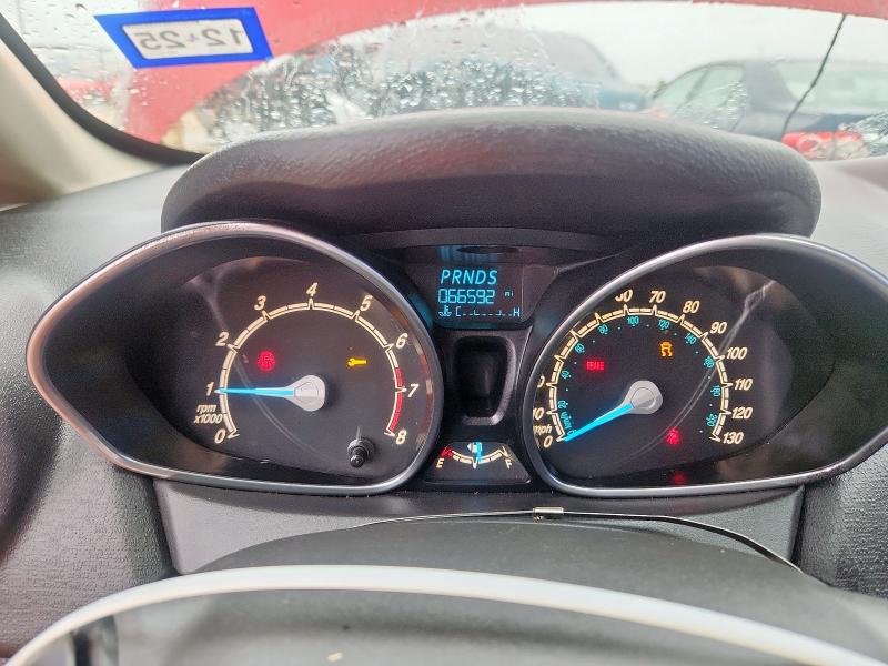 3FADP4BJXHM102348 - 2017 FORD FIESTA SE RED photo 9