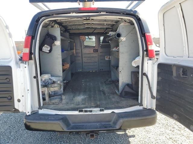 1GCWGAFG3H1107596 - 2017 CHEVROLET EXPRESS G2 白色 照片 10