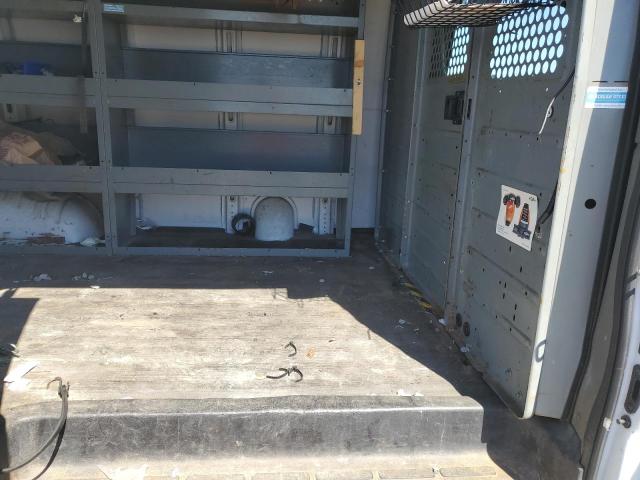 1GCWGAFG3H1107596 - 2017 CHEVROLET EXPRESS G2 白色 照片 11