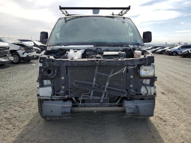 1GCWGAFG3H1107596 - 2017 CHEVROLET EXPRESS G2 白色 照片 5