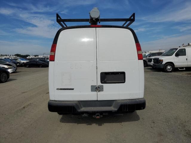 1GCWGAFG3H1107596 - 2017 CHEVROLET EXPRESS G2 白色 照片 6