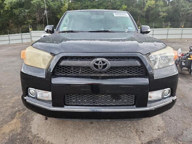 JTEZU5JR5B5023930 - 2011 TOYOTA 4RUNNER SR5 Қара фото 5