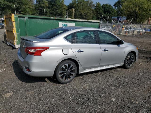 3N1AB7AP8JY335326 - 2018 NISSAN SENTRA S 灰色 照片 3