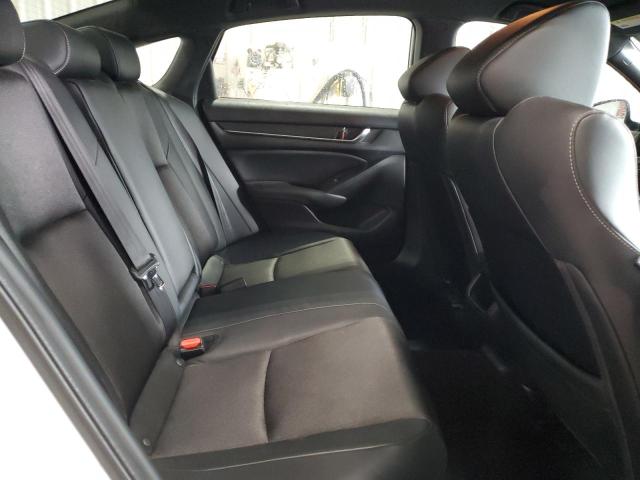 1HGCV1F30JA164481 - 2018 HONDA ACCORD SPORT WHITE photo 10
