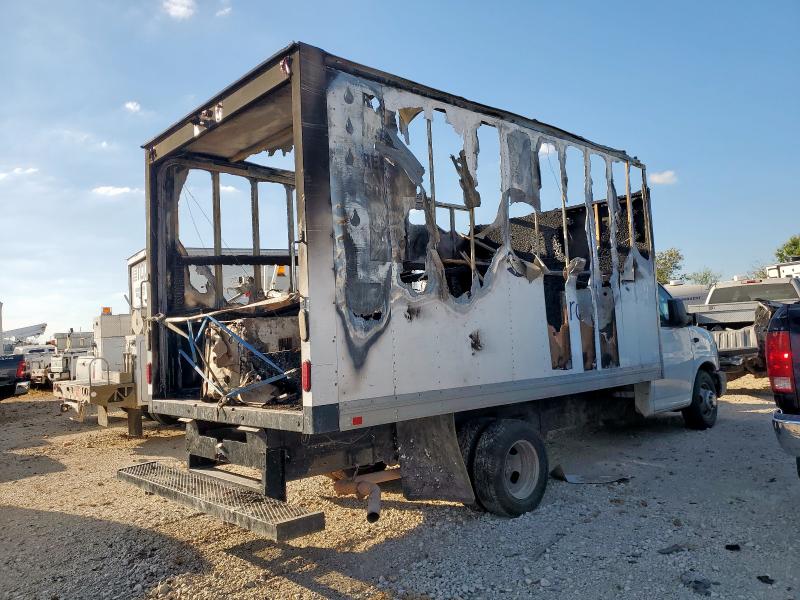 1GB3G3BG5E1214072 - 2014 CHEVROLET EXPRESS G3 WHITE photo 3