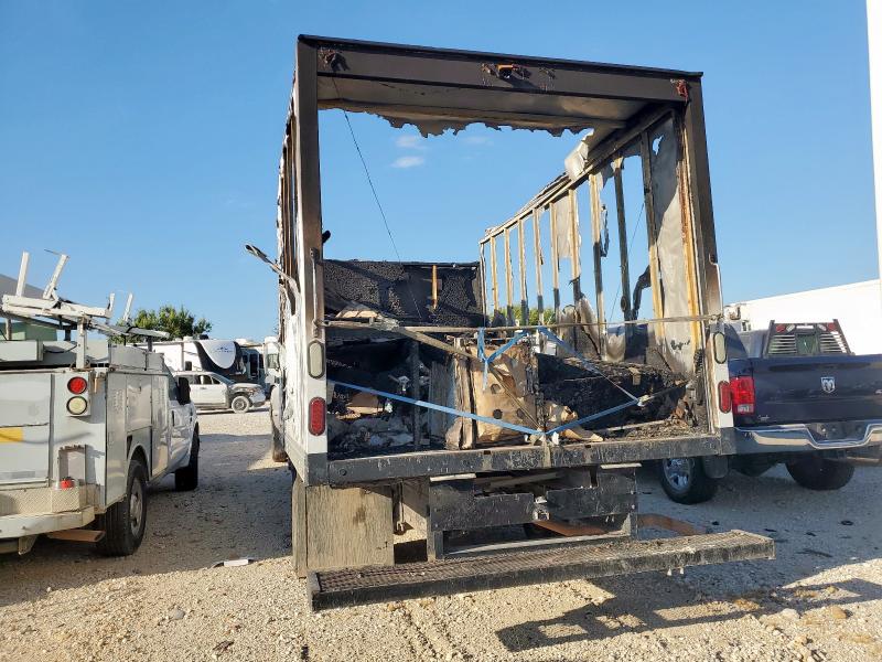 1GB3G3BG5E1214072 - 2014 CHEVROLET EXPRESS G3 WHITE photo 6