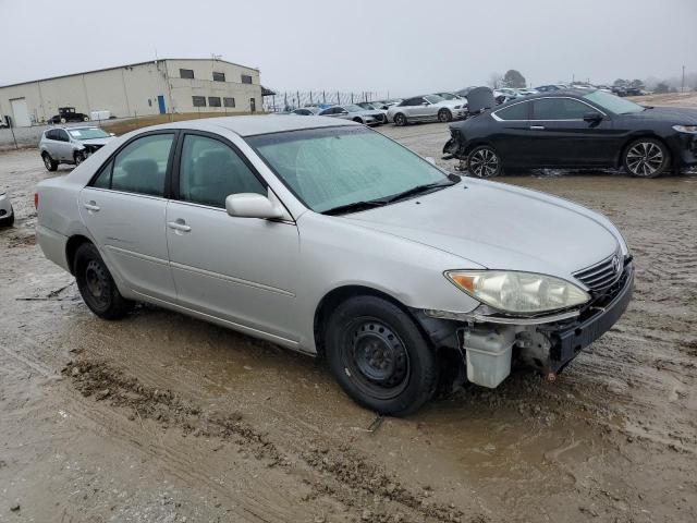 4T1BE32K76U135788 - 2006 TOYOTA CAMRY LE SILVER photo 4