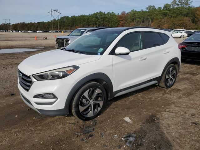 KM8J33A26JU674429 - 2018 HYUNDAI TUCSON VALUE WHITE photo 1