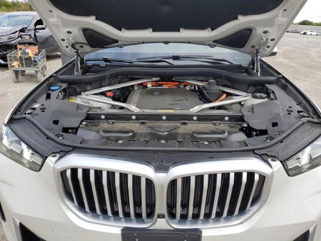 5UX43EU04R9U28192 - 2024 BMW X5 XDRIVE50E WHITE photo 12