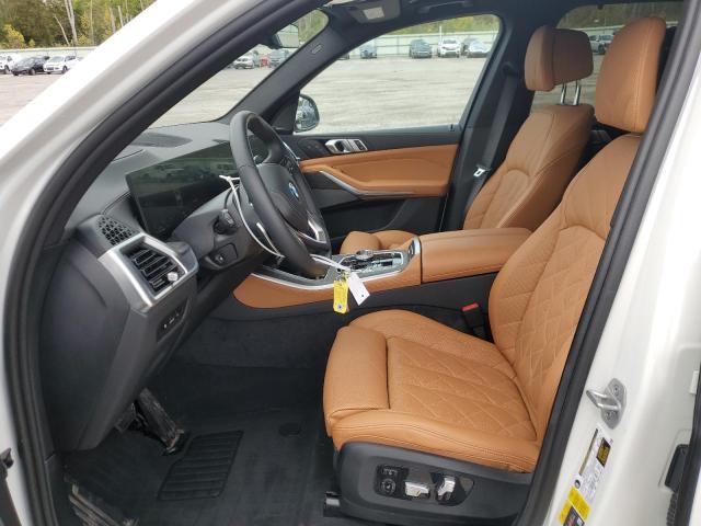 5UX43EU04R9U28192 - 2024 BMW X5 XDRIVE50E WHITE photo 7