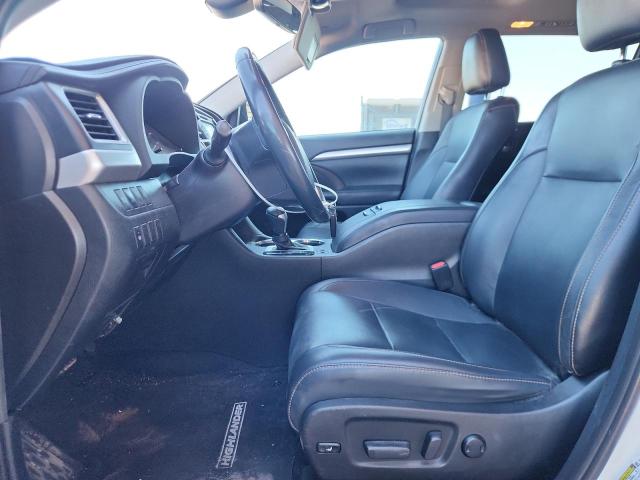 5TDKZRFH3KS553791 - 2019 TOYOTA HIGHLANDER SE WHITE photo 7