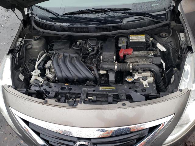 3N1CN7AP6HL808583 - 2017 NISSAN VERSA S BROWN photo 11