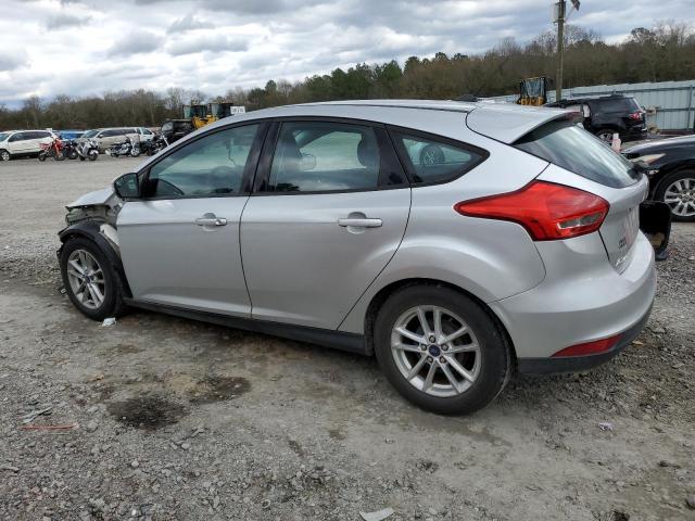 1FADP3K25GL255271 - 2016 FORD FOCUS SE SILVER photo 2