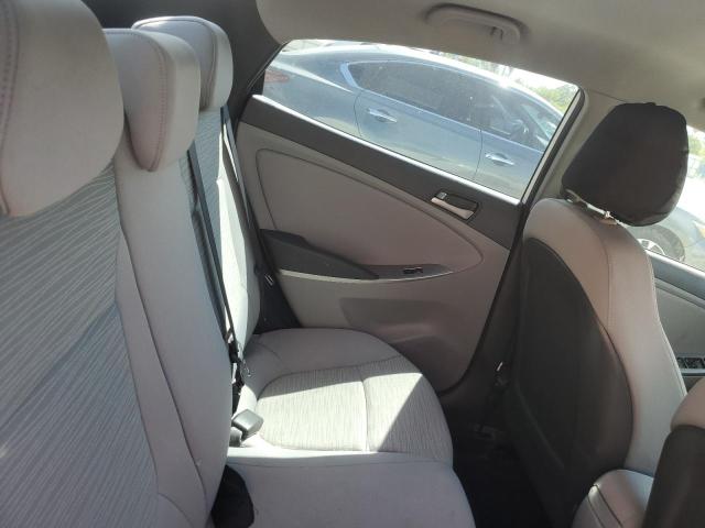 KMHCT4AE3GU060889 - 2016 HYUNDAI ACCENT SE WHITE photo 10