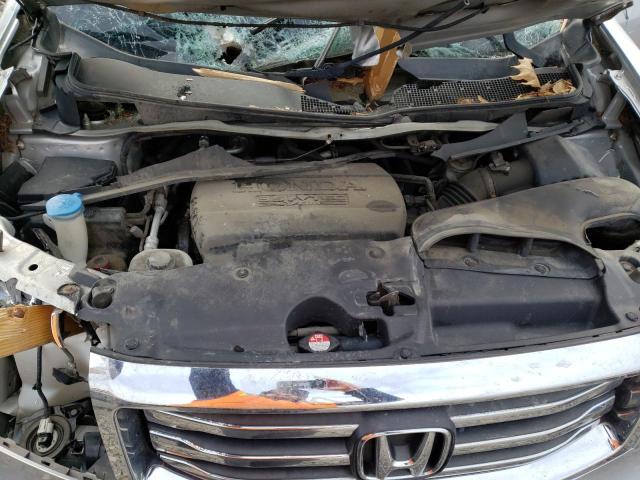 5FNYF4H24DB083518 - 2013 HONDA PILOT LX SILVER photo 11