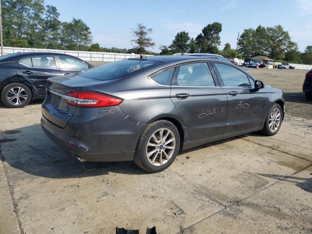 3FA6P0H73HR208379 - 2017 FORD FUSION SE GRAY photo 3