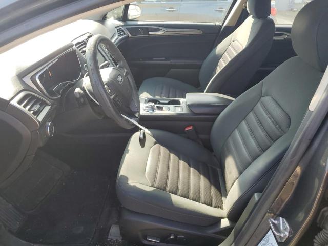 3FA6P0H73HR208379 - 2017 FORD FUSION SE GRAY photo 7