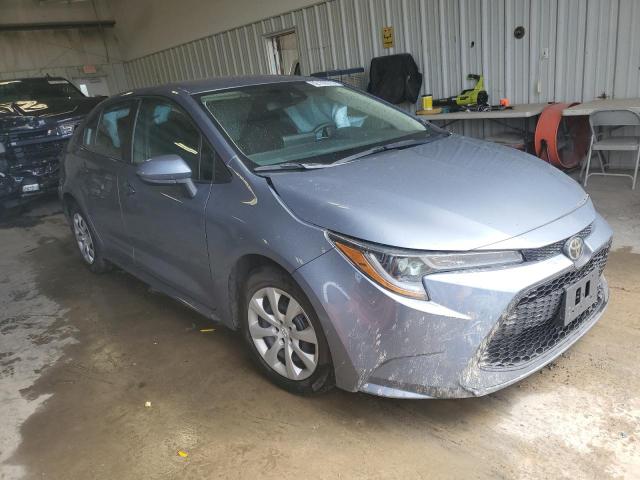 5YFEPMAE1NP334036 - 2022 TOYOTA COROLLA LE BLUE photo 4