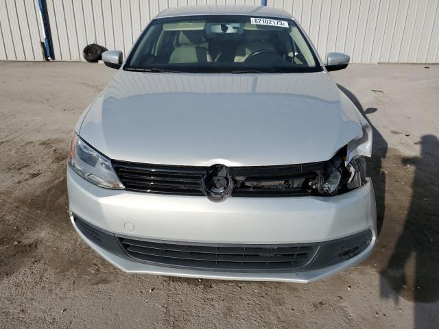 3VWDX7AJ5BM368121 - 2011 VOLKSWAGEN JETTA SE SILVER photo 5